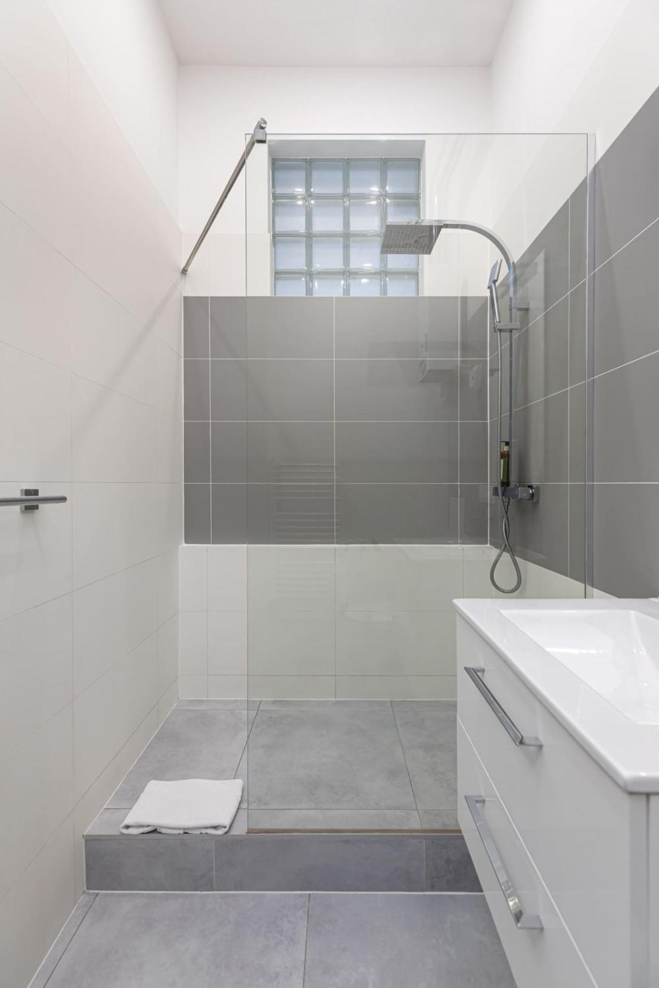Stylish Apartment Swietojanska By Noclegi Renters วอร์ซอ ภายนอก รูปภาพ